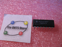 IC MC14093BCP Motorola CMOS Quad NAND Schmitt Trigger 14 Pin DIP